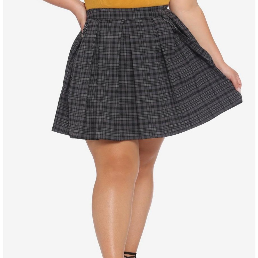 Hot Topic Black Checkered Skater Skirt